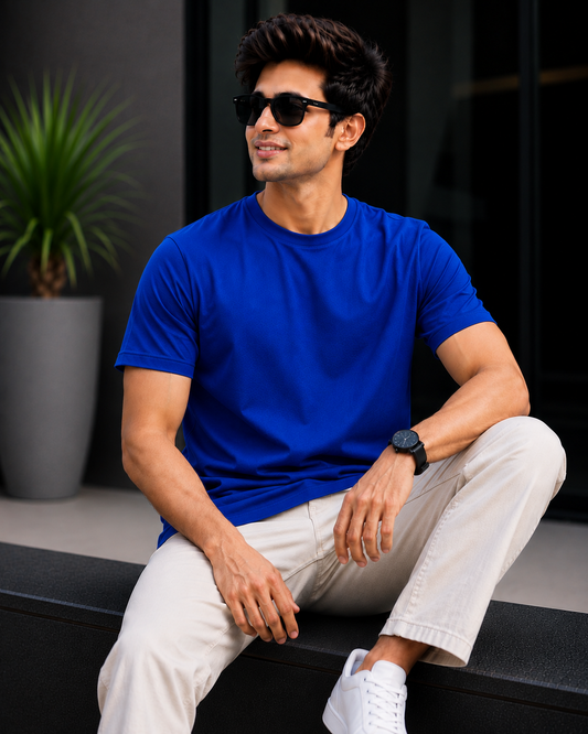 Men Solid Regular Fit T-Shirt